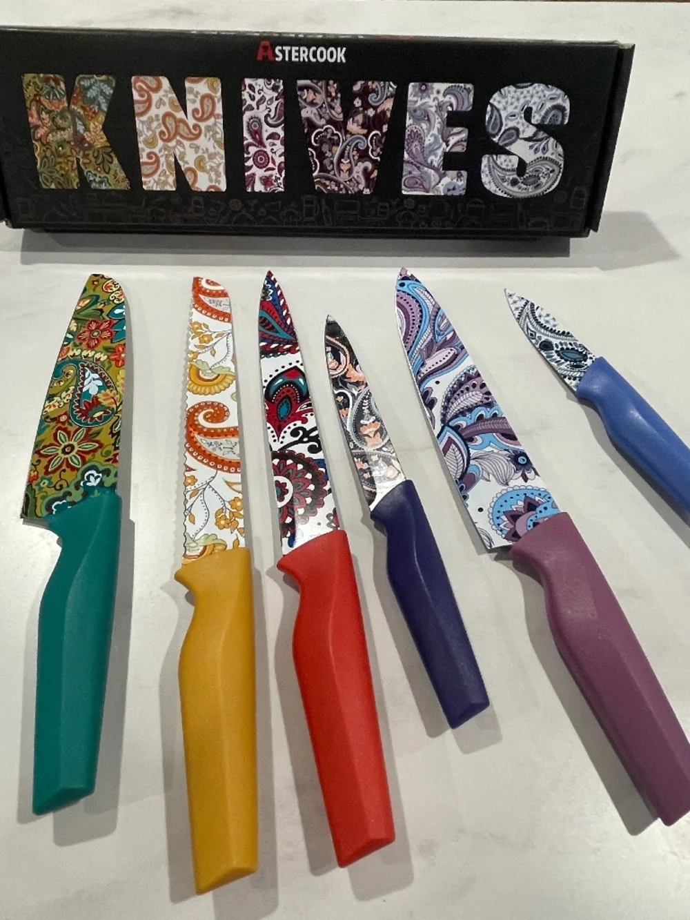 Astercook 6-Pieces Paisley Pattern Knife Set with Covers